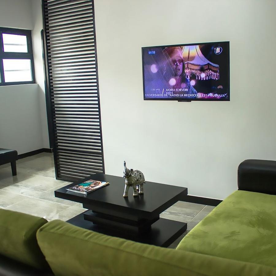 Jer'S Hostal Tumbes Buitenkant foto